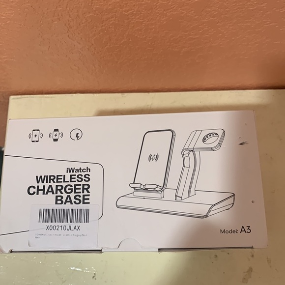 WIRELESS charger base for watch and phone - Picture 3 of 6